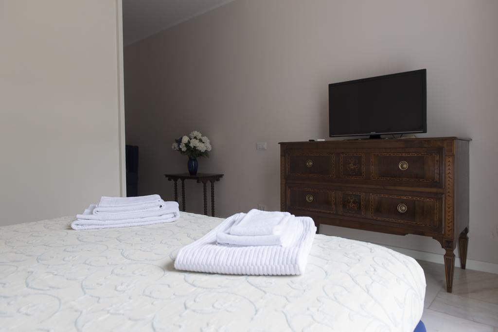 Appartement Casa San Carlo à Naples Extérieur photo